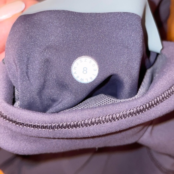 lululemon Cropped Leggings - Picture 3 of 6